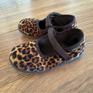 Cienta Leopard Mary Janes, toddler size 27/US10